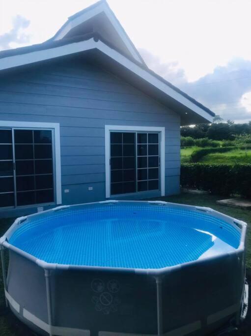 Casa de las Rosas Volcán Arenal La Fortuna Esterno foto